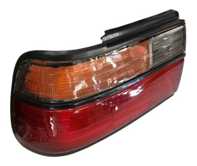 Faro Trasero Izquierdo Toyota Corolla 1988 / 1991 C/ Portalámparas